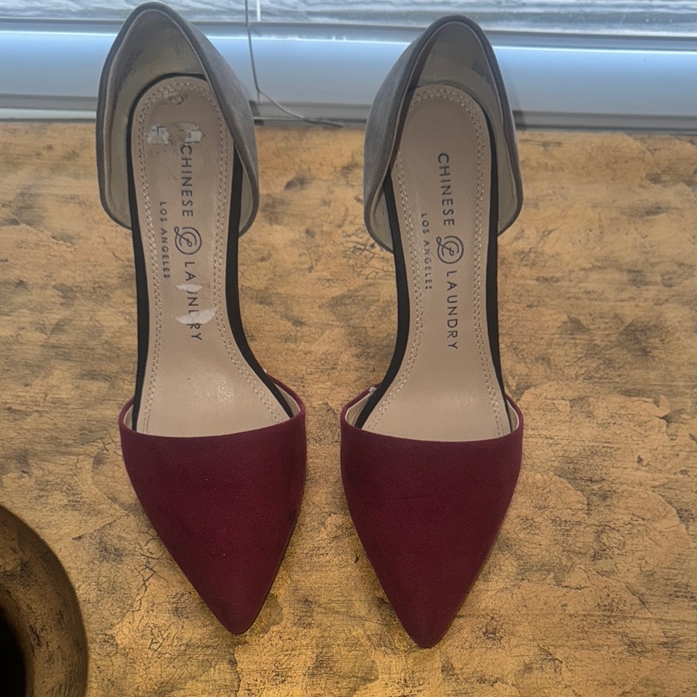 Chinese Laundry Women's Burgundy and Black Heels